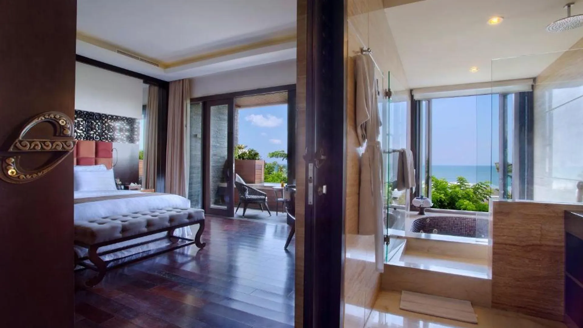 The Seminyak Beach Resort & Spa Seminyak (Bali)